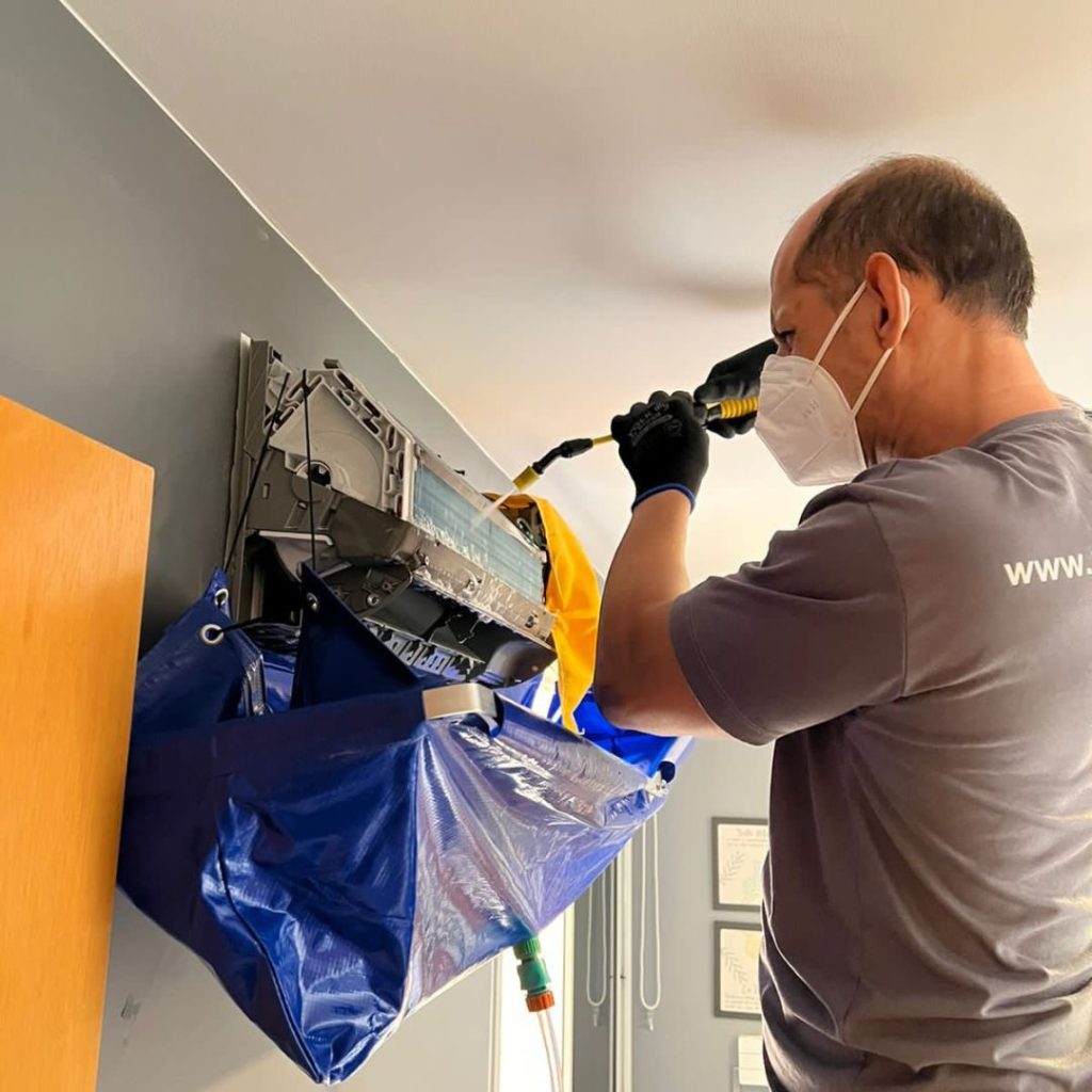 HIGIENIZAÇÃO E LIMPEZA DE AR CONDICIONADO